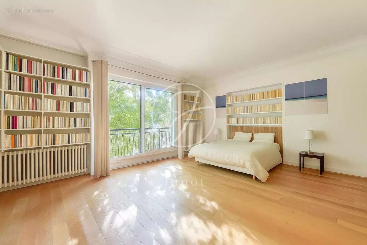 Appartement à BOULOGNE-BILLANCOURT