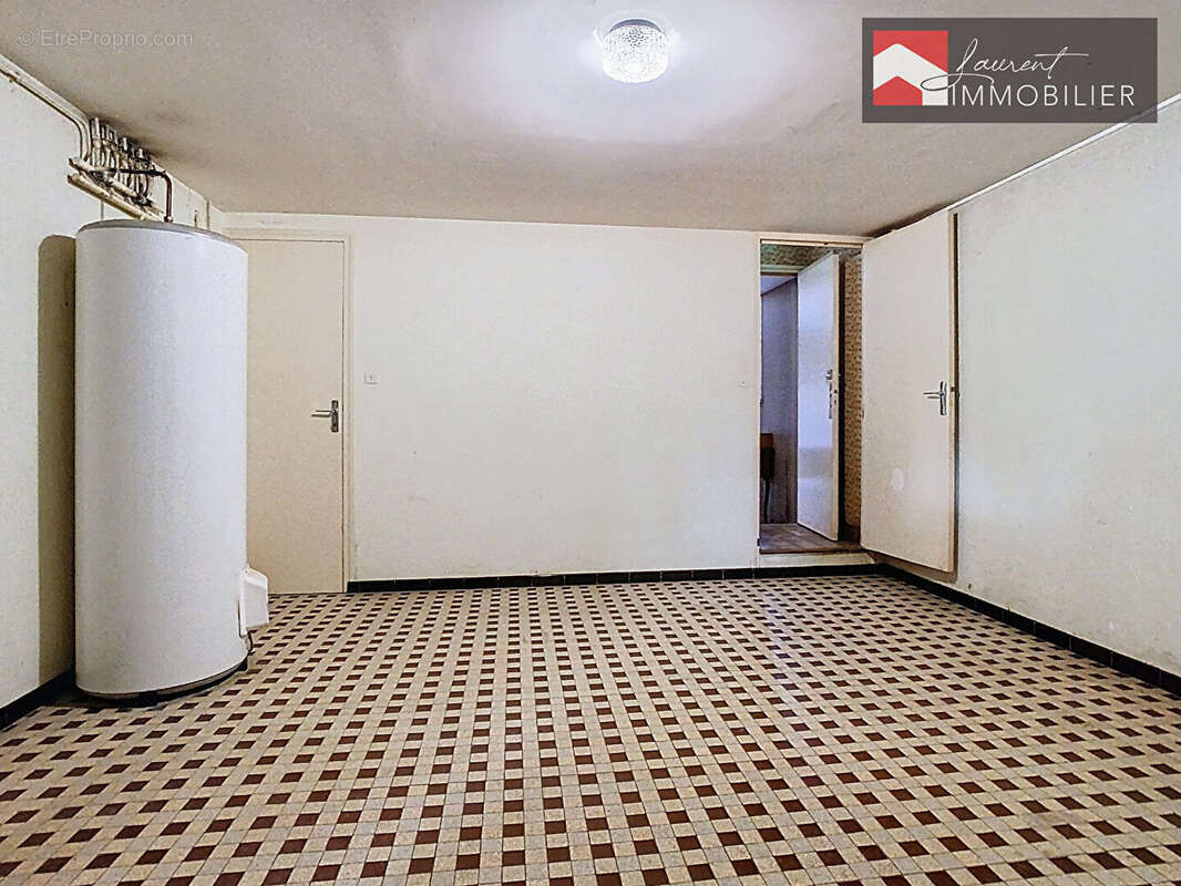 Maison à PONT-DE-VAUX