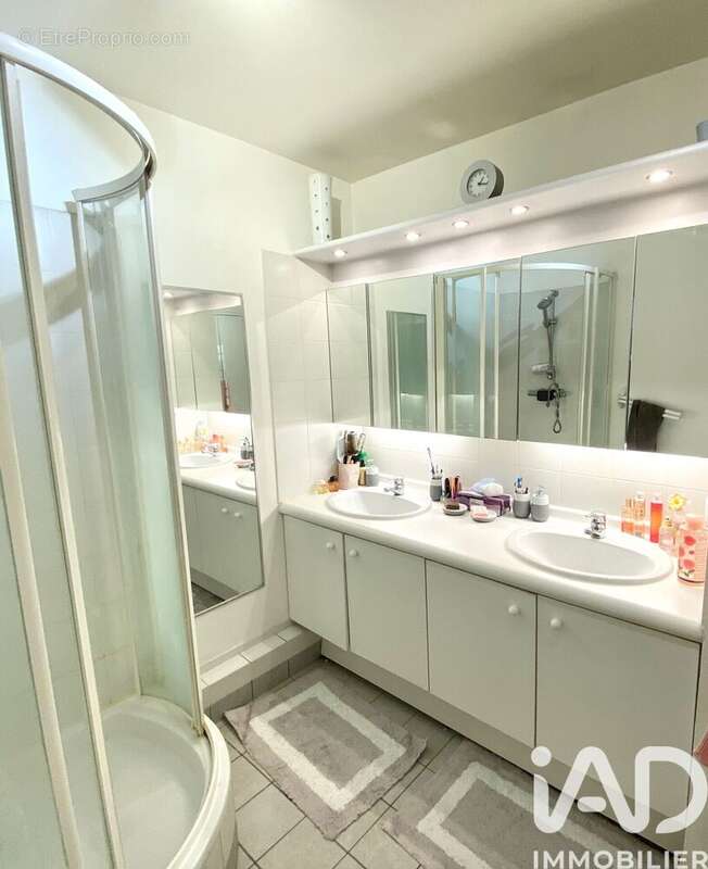 Photo 7 - Appartement à SURESNES