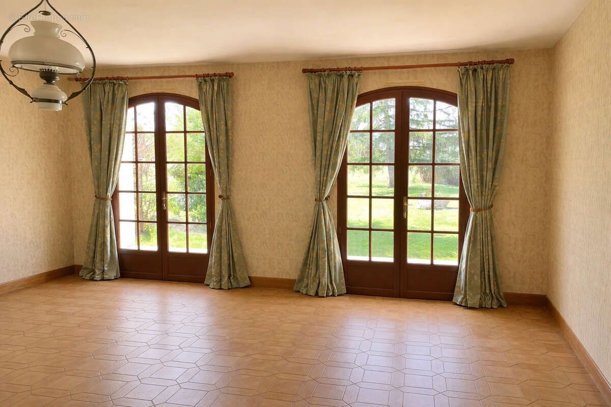 Maison à SAINTE-COLOMBE