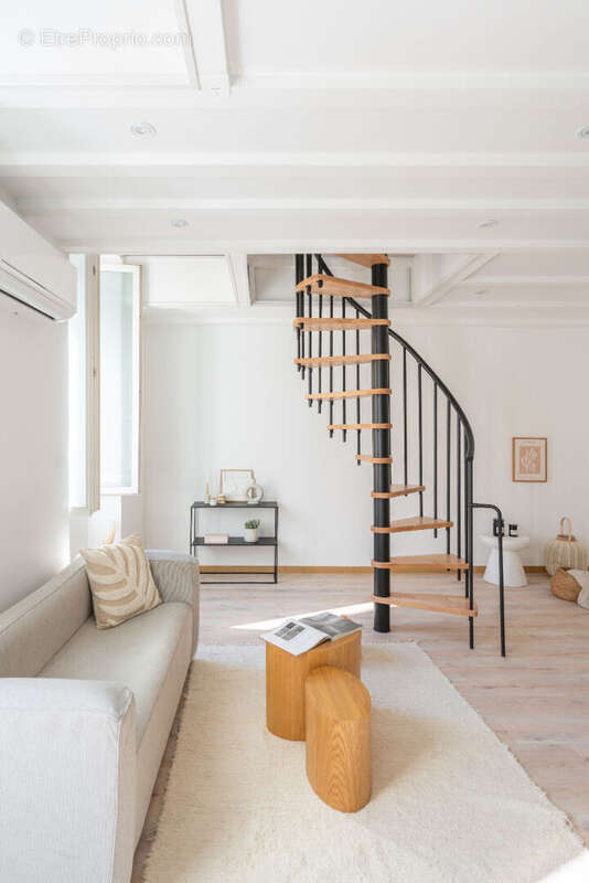 Appartement à MARSEILLE-2E