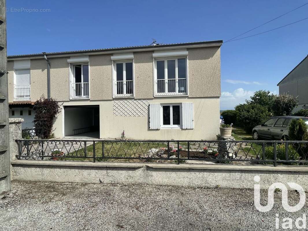 Photo 2 - Maison à ANNEYRON