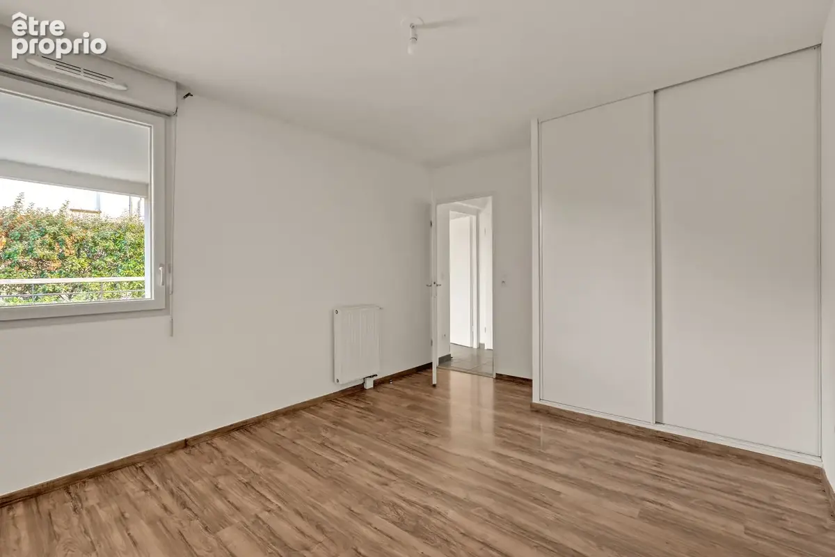 En exclusivité ! À vendre, appartement T2 de 42 m2 en rez-de-chaussée, situé dans le secteur de Grand Selve. - photo 7