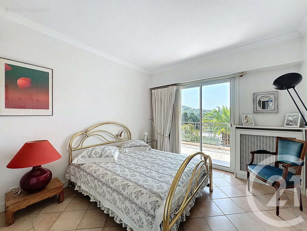 Maison à MOUGINS