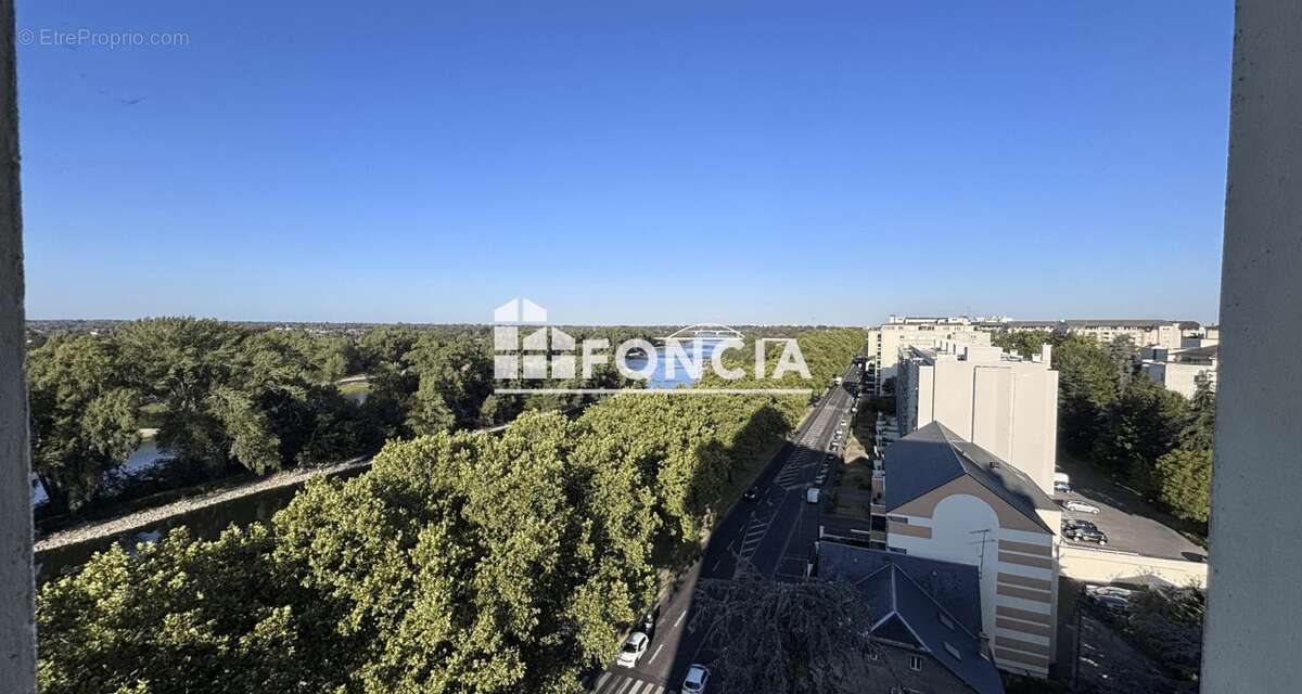 Appartement 5 pieces 98m2 vue loire avec garage double et cave - photo 4