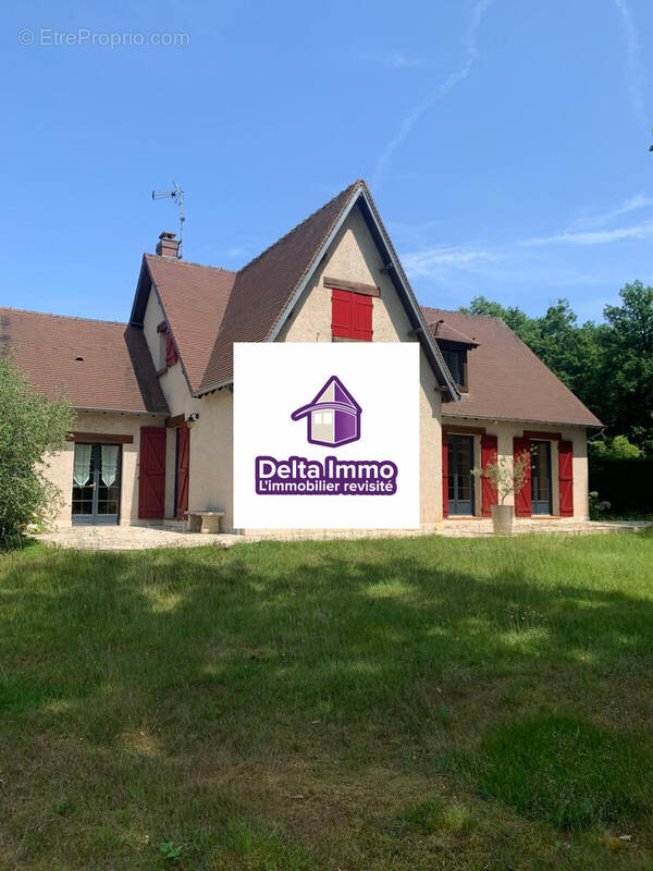 Maison à SYLVAINS-LES-MOULINS