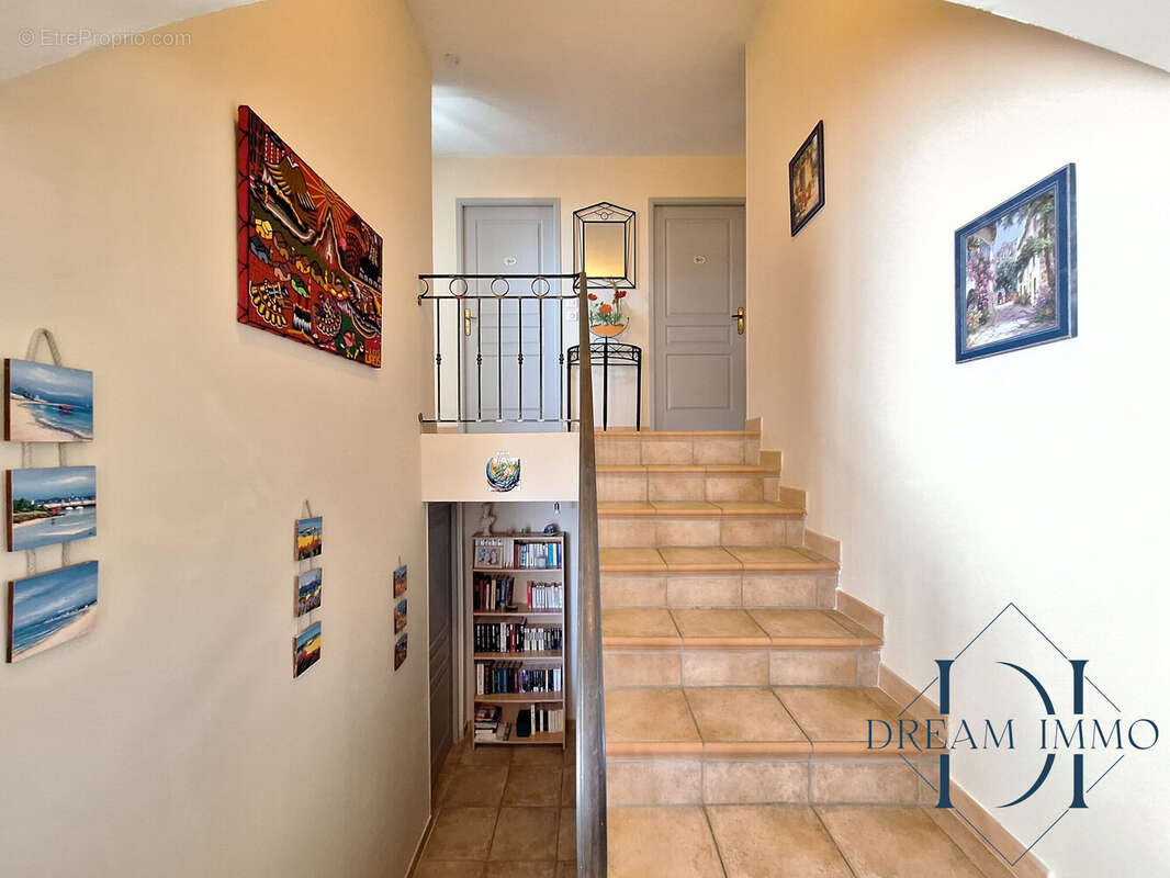 Maison à PERET