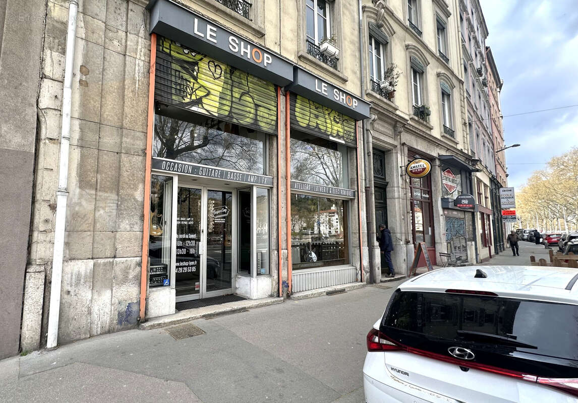 Commerce à LYON-9E