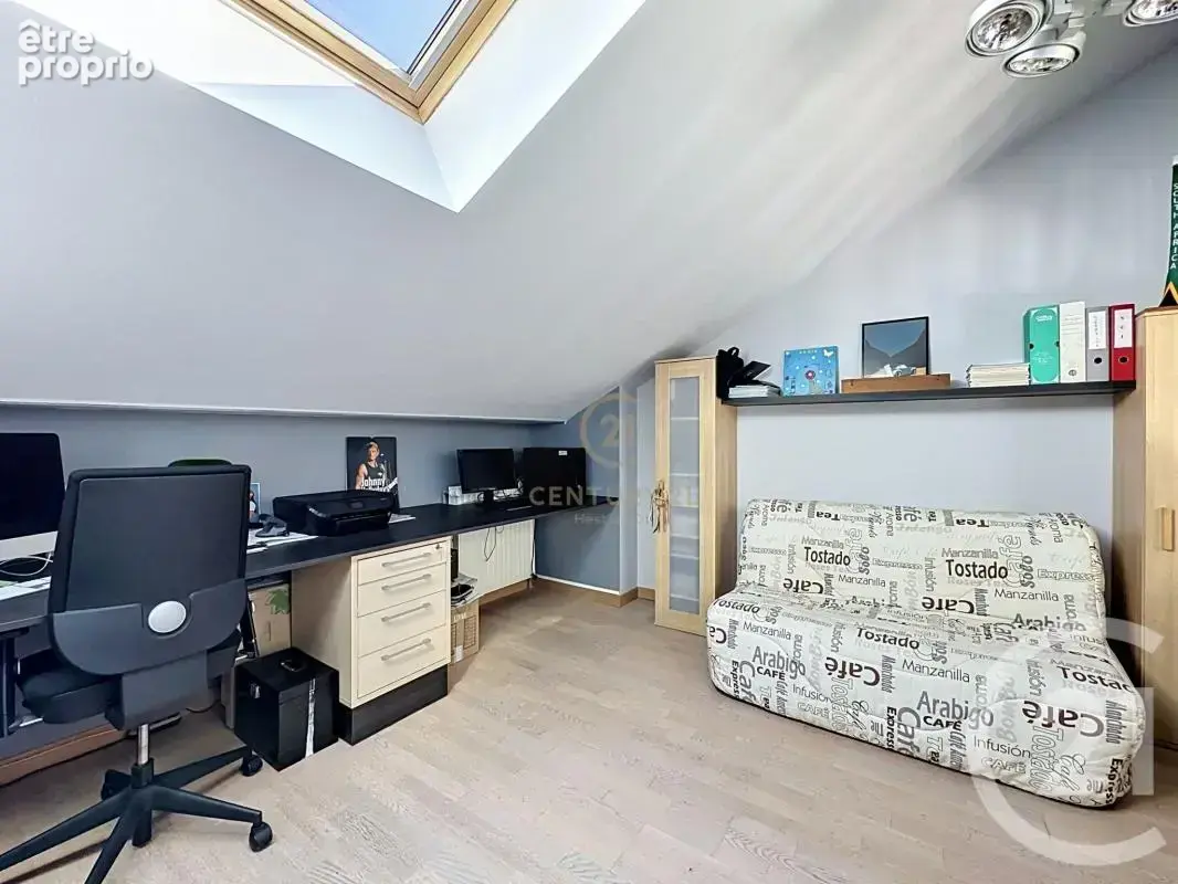 Maison 184 m² à Lorette  - photo 17