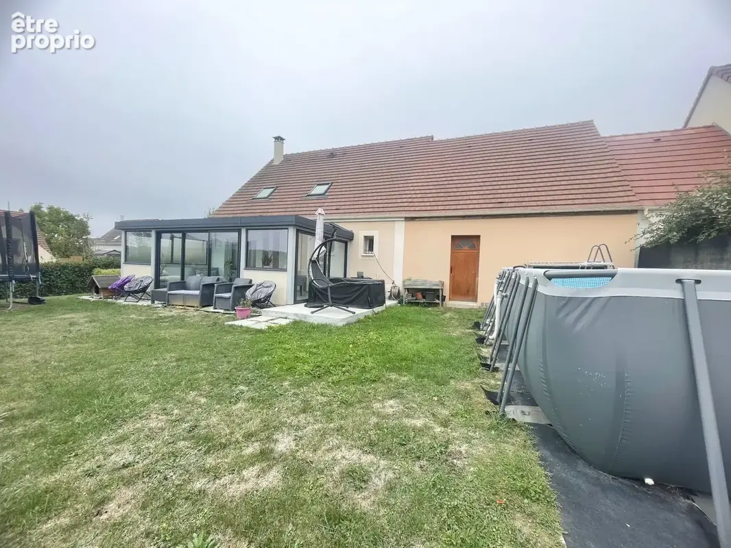 maison de 2014 avec 4 chambres et une véranda - photo 2