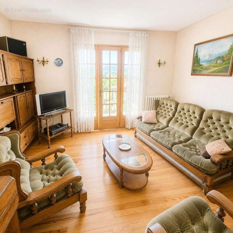 Maison 167 m² à Riom  - photo 4