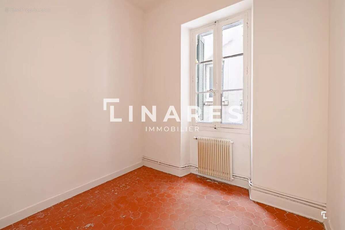Appartement à MARSEILLE-7E