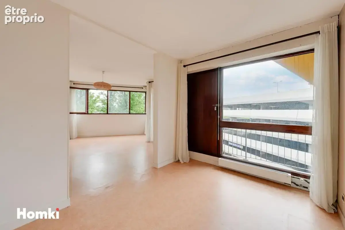 Appartement T4 de 80 m² à Créteil 94000, Rue du Général de Larminat - photo 2
