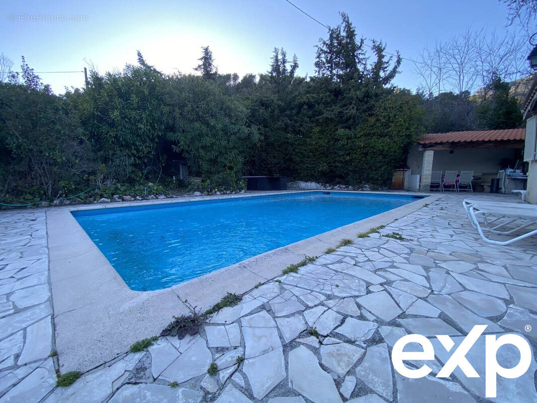 Maison à SAINT-JEANNET