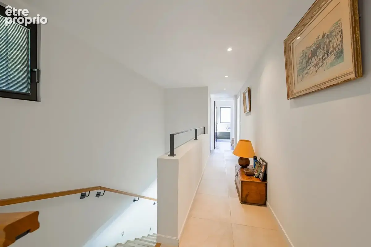 À vendre — villa contemporaine à mougins — secteur recherché — calme —	4 chambres / avec appartement indépendant - photo 16