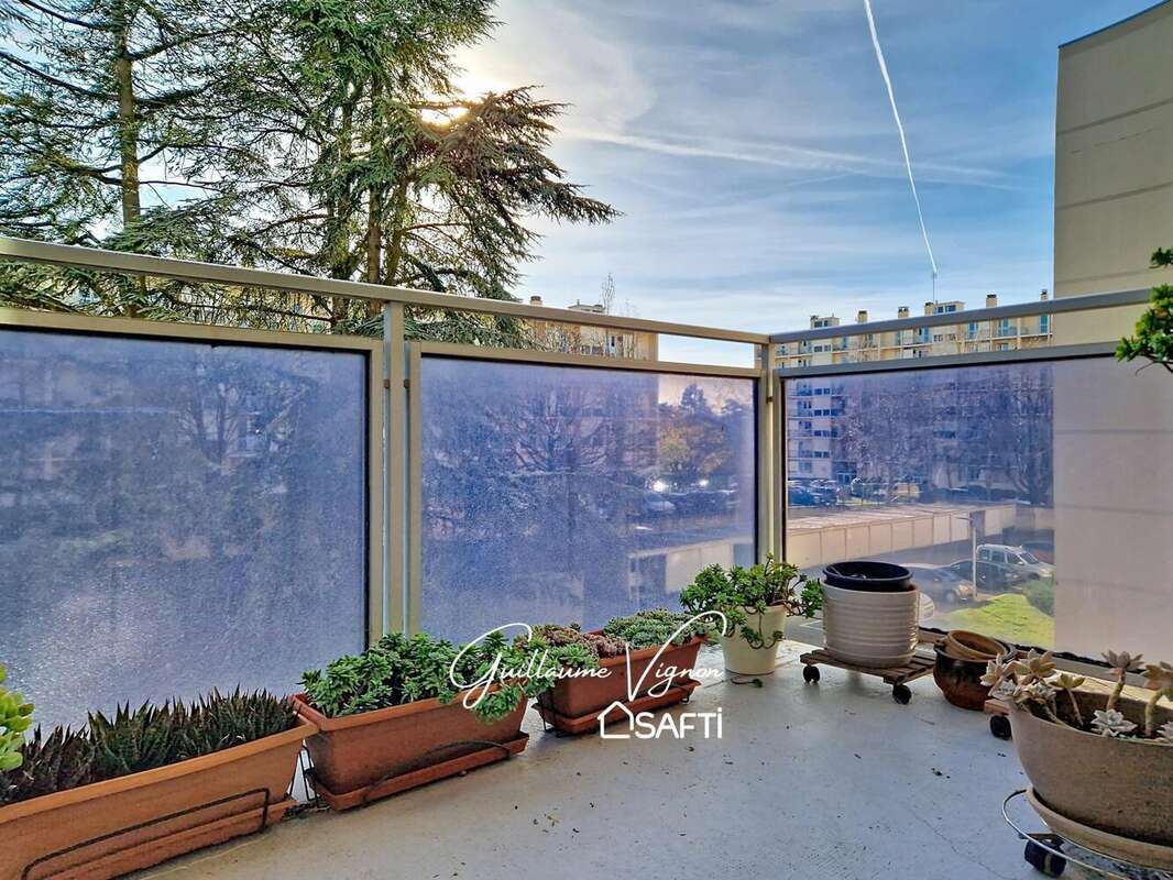 Photo 3 - Appartement à SAINTE-FOY-LES-LYON