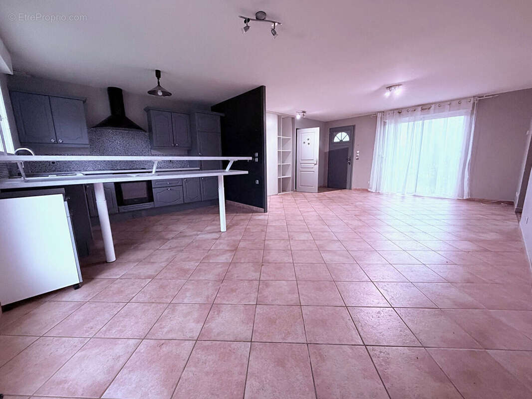 Maison à BEAUMONT-SUR-SARTHE