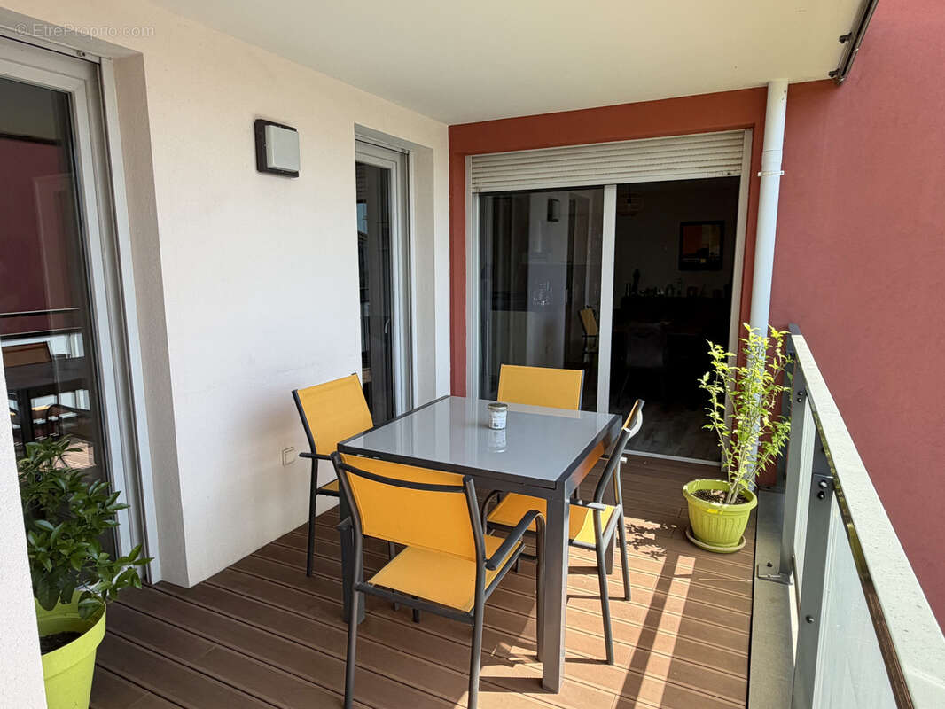 Appartement à CRAPONNE