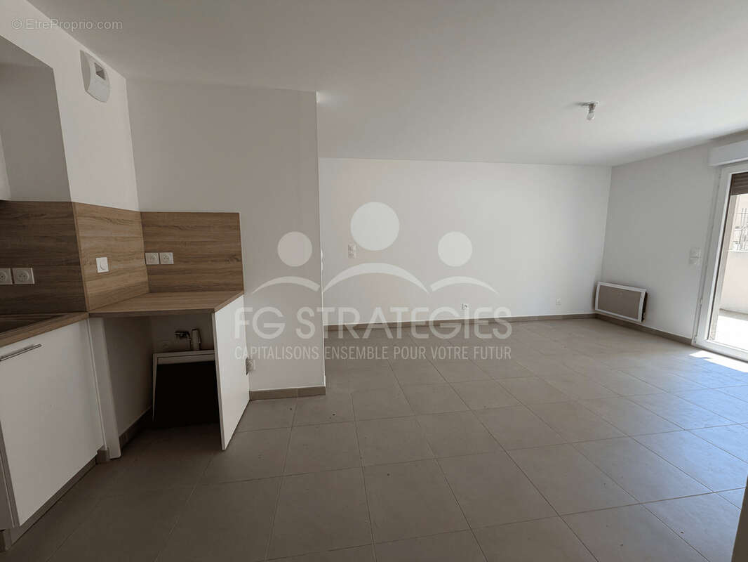 T2 neuf avec terrasse disponible de suite   Port Marianne Nouvelle Mairie MONTPELLIER - photo 8
