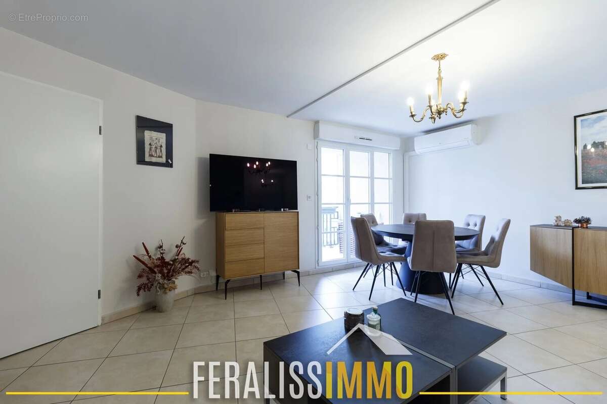 Appartement à VAUREAL