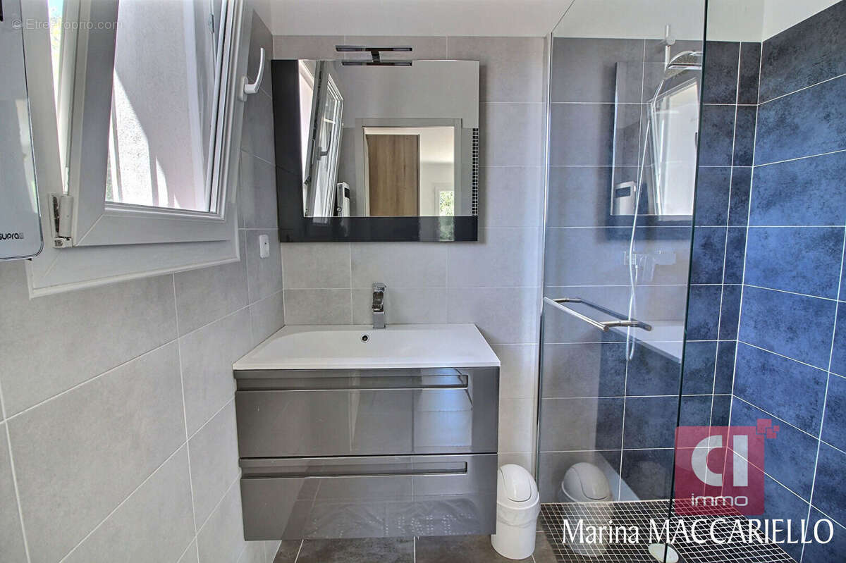 Maison à FORCALQUEIRET