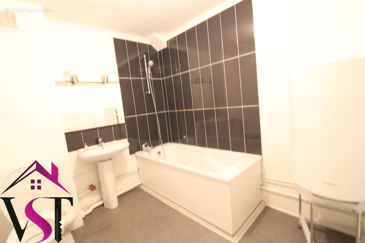 Appartement à ARC-LES-GRAY