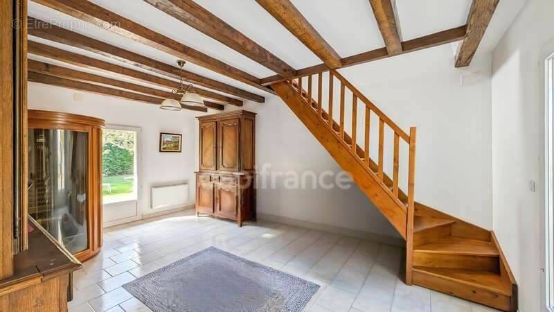 Dpt Saône et Loire (71), à vendre à 15 mn de St Marcel Villa de 163 m² et Maison ou Gite de 95 m² terrain de 4000 m² - photo 17