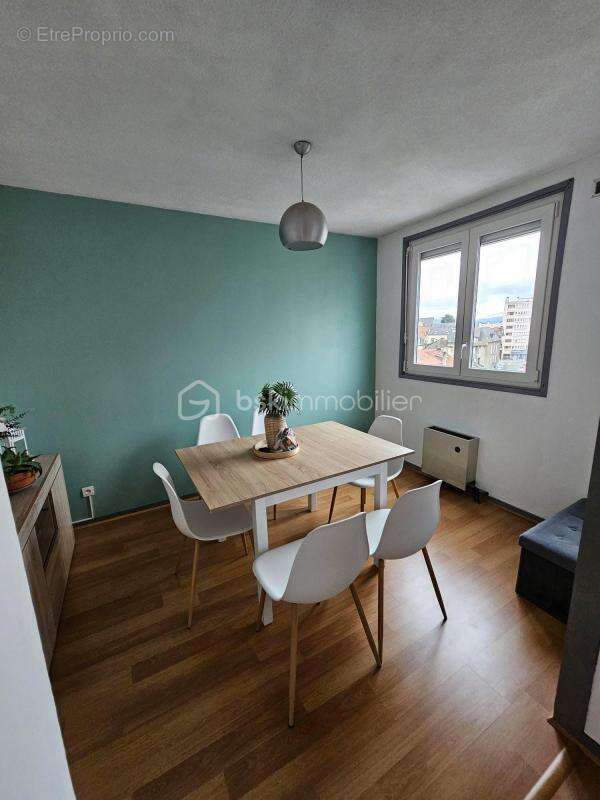 T4 de 78 m² avec ascenseur, balcon, cave et vue panoramique sur les Pyrénées - photo 4