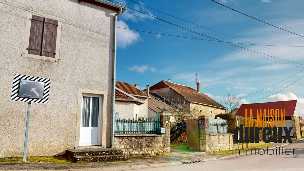 Maison à VELESMES-ECHEVANNE