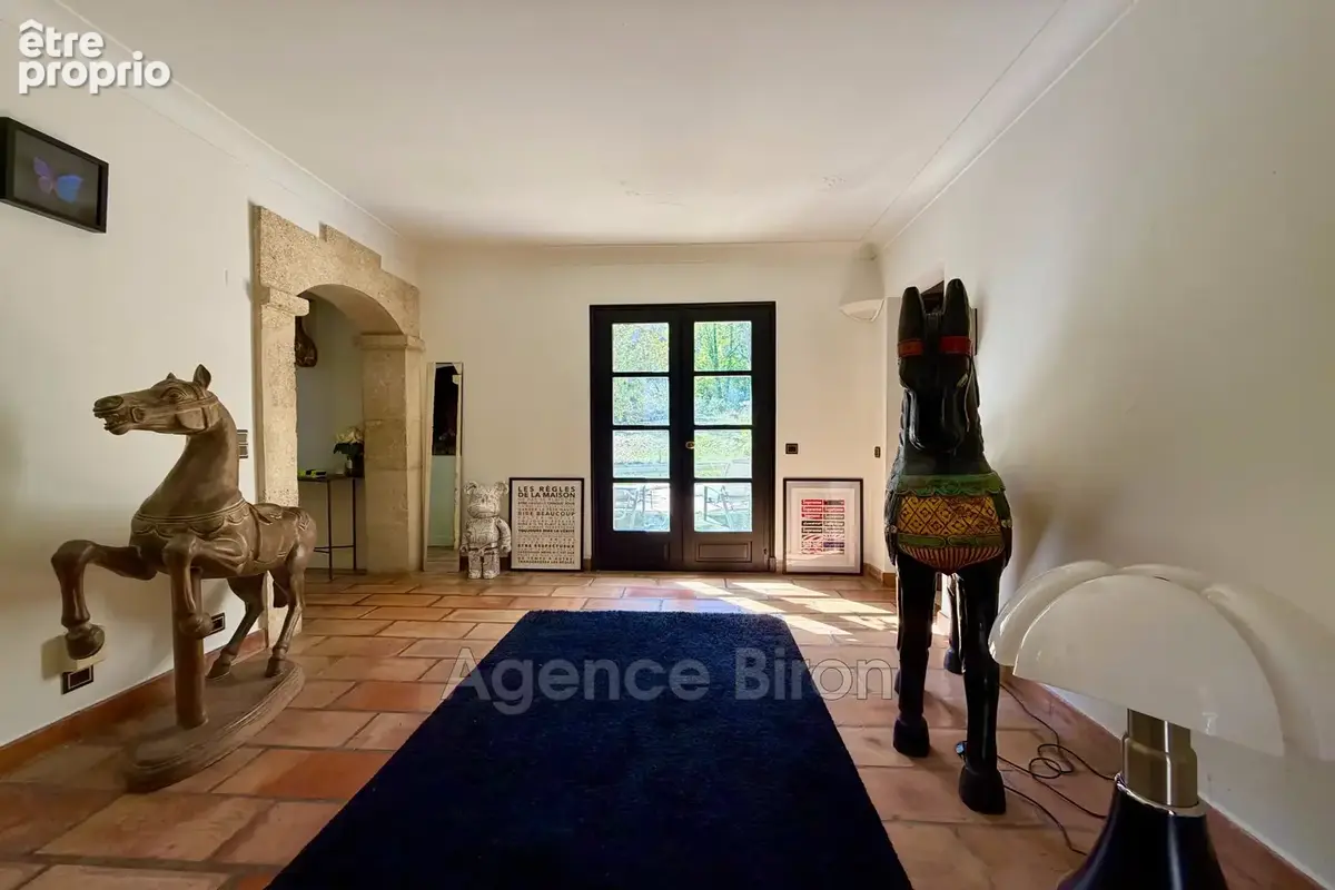 Maison 8 pièces 420 m² à vendre à Aix-En-Provence (13090) - photo 8