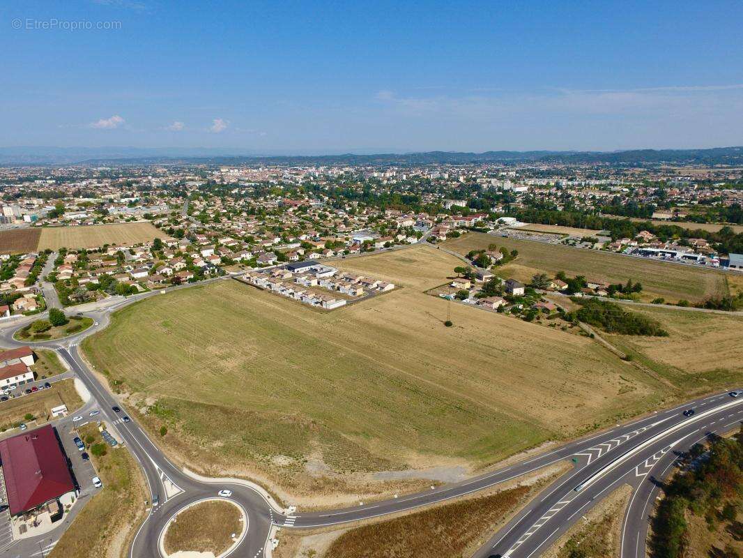 Terrain à CHATUZANGE-LE-GOUBET