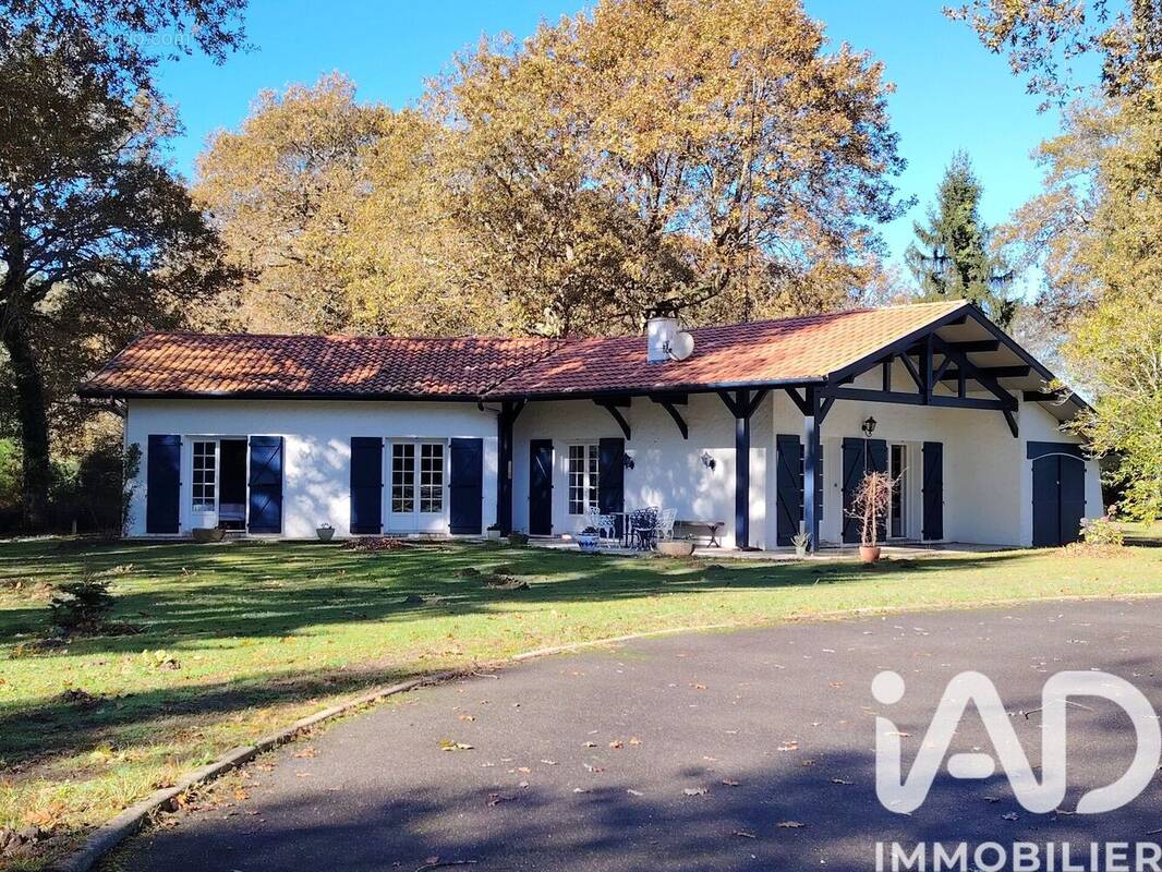 Photo 1 - Maison à SAUBION