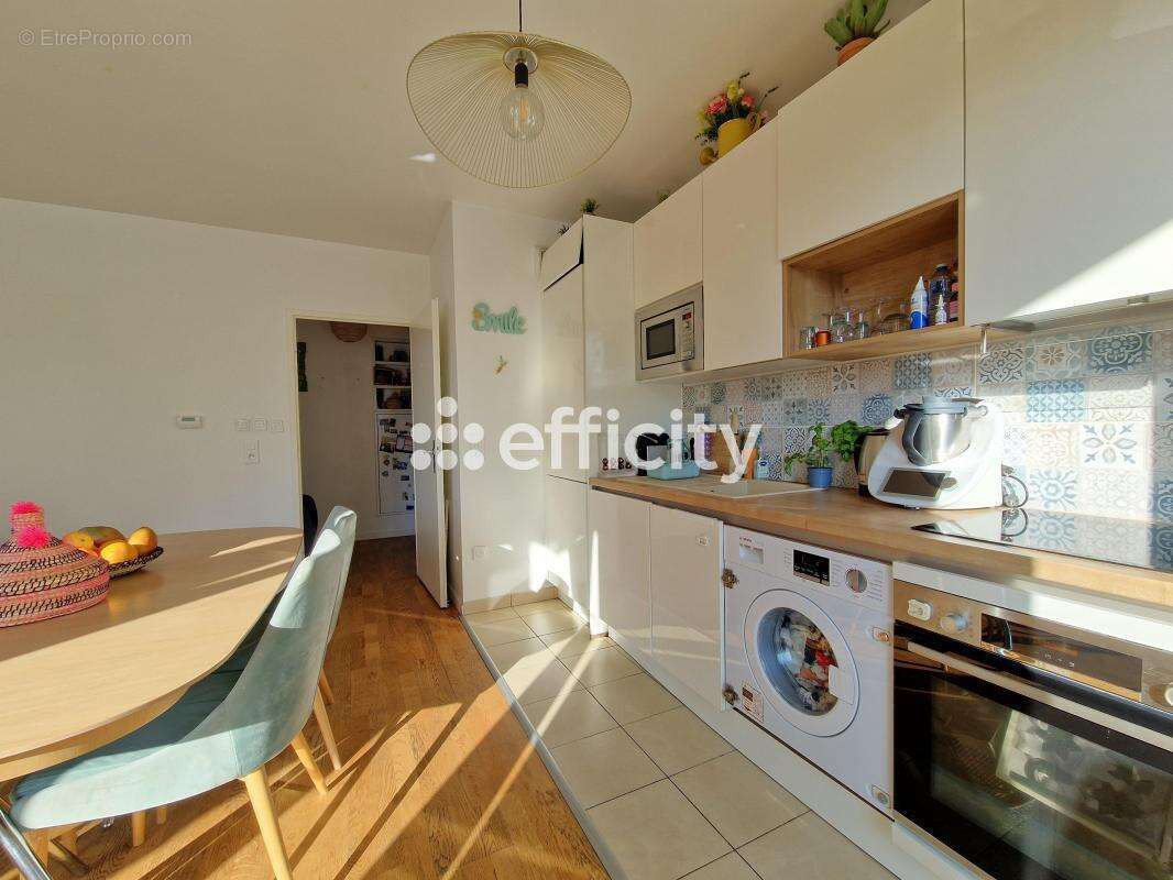 Appartement à ASNIERES-SUR-SEINE