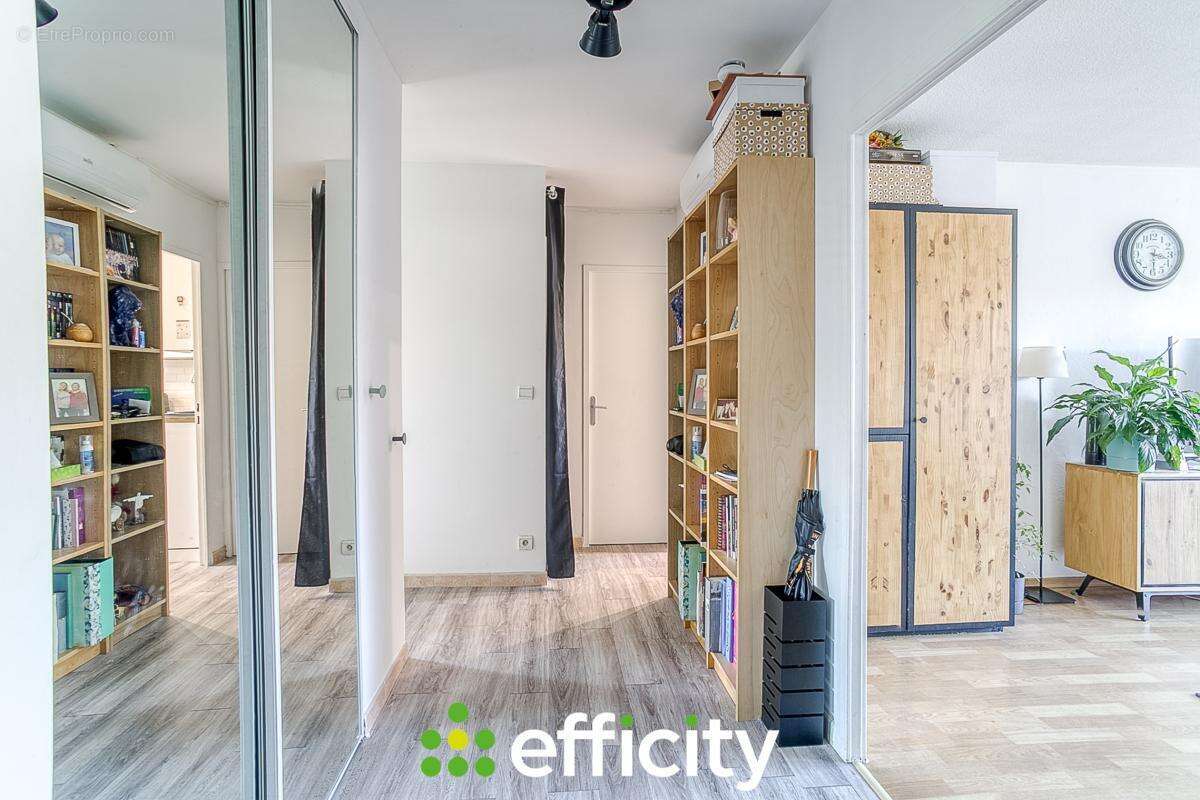 Appartement à SAINT-SYMPHORIEN-D'OZON