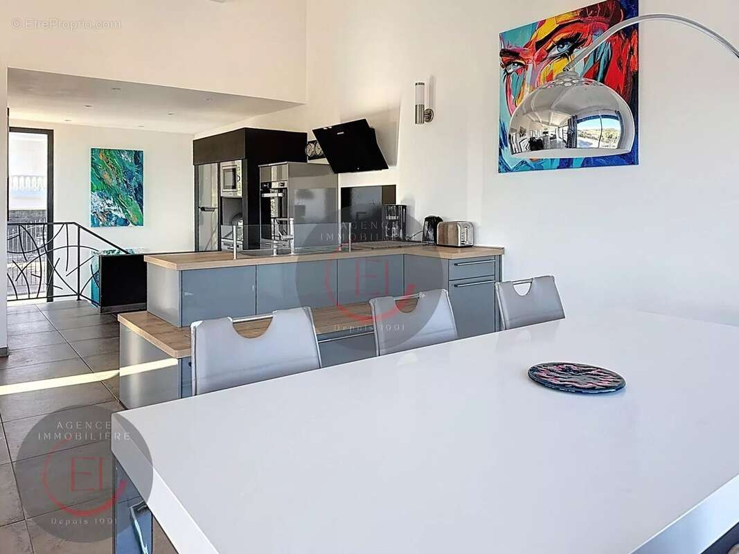 Maison à LES ADRETS-DE-L&#039;ESTEREL