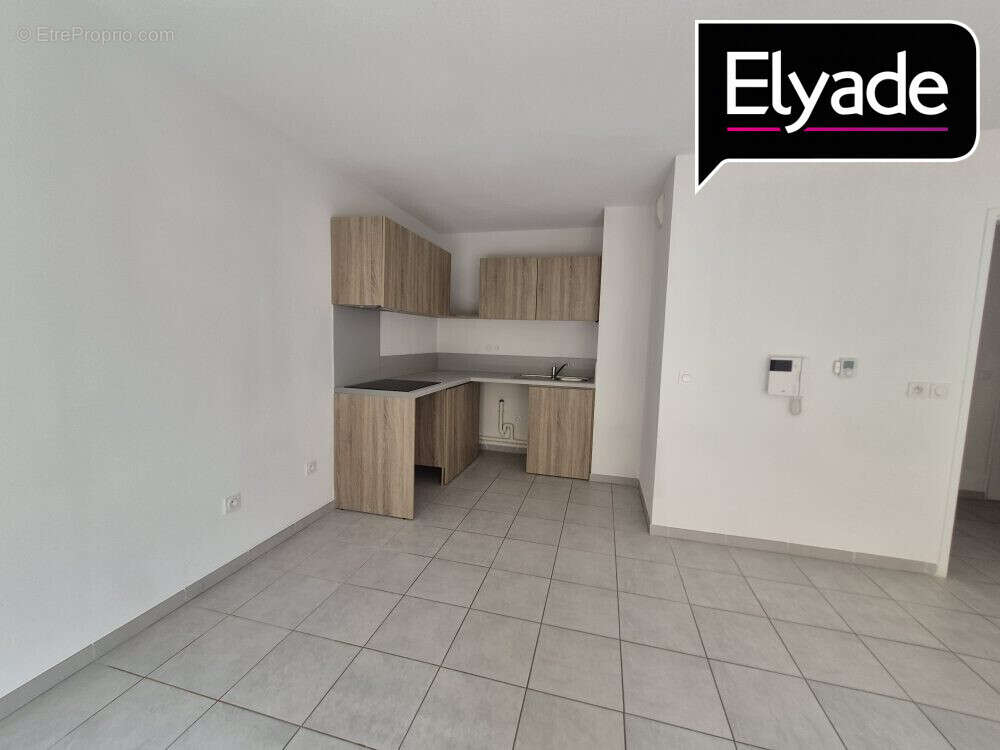 Appartement à LA LONDE-LES-MAURES