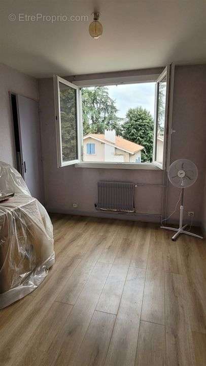 Appartement à BRON