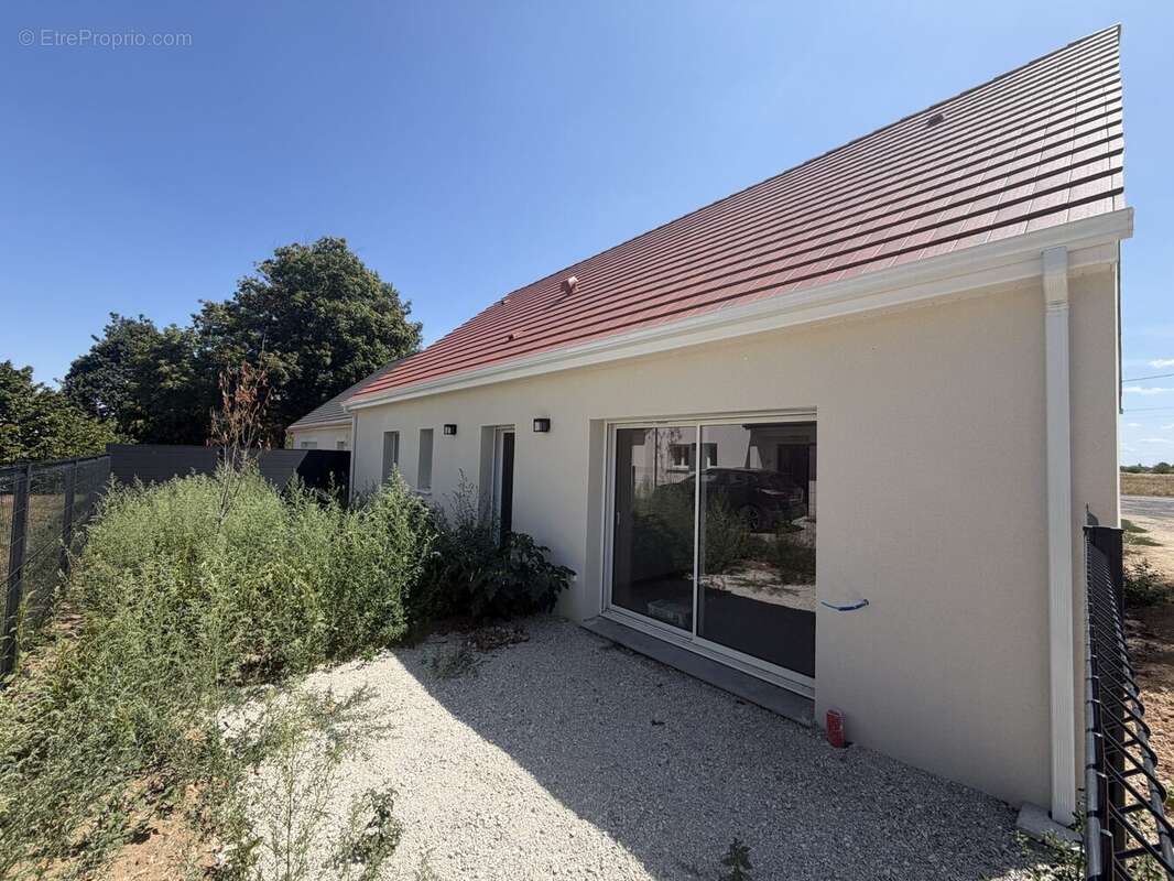 Maison 90 m² à Mareau-Aux-Pres  - photo 6