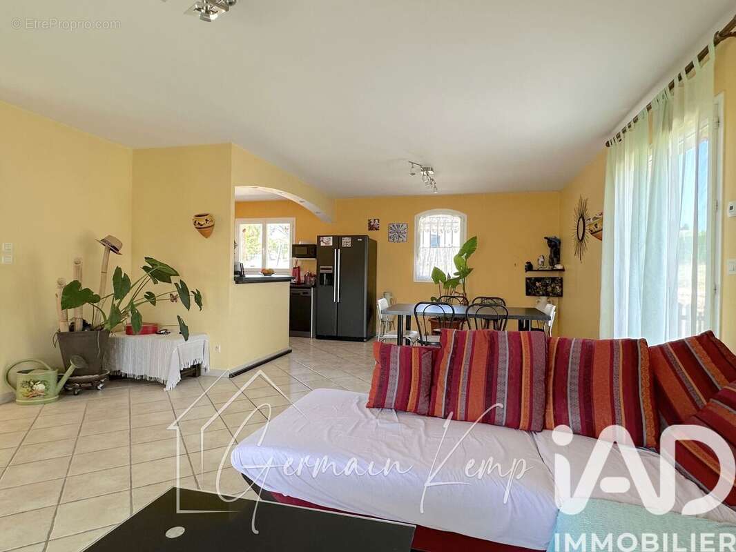 Maison 130 m² à Dolomieu  - photo 2