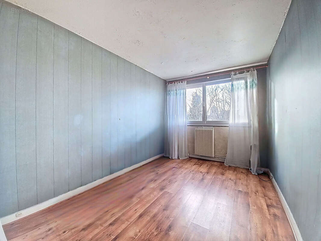 Appartement à LIMEIL-BREVANNES