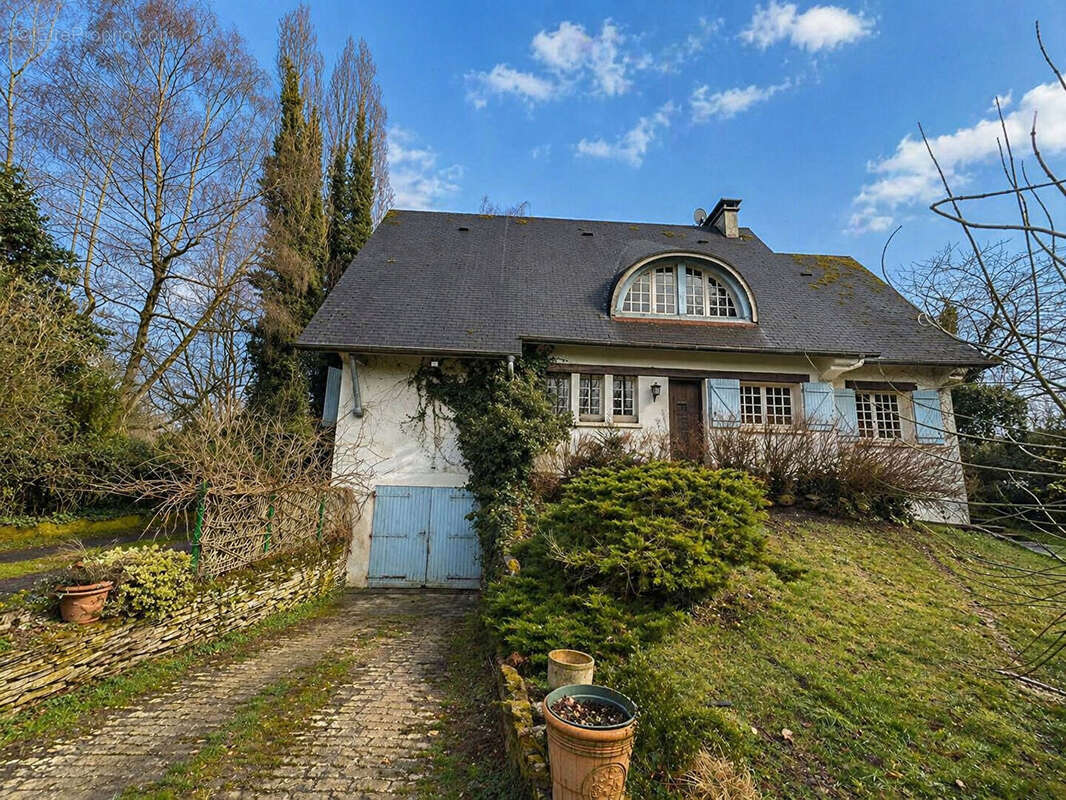 Maison à LOUBAJAC