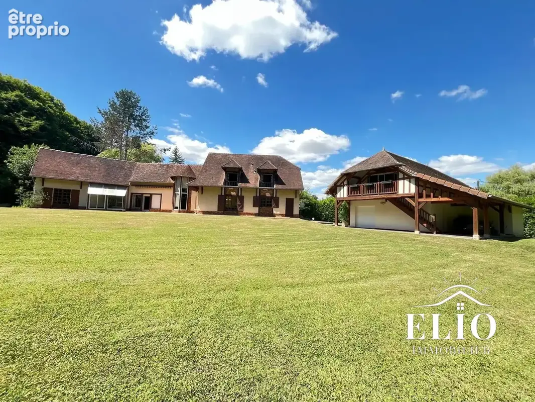 Maison 274 m² à La Vendue-Mignot  - photo 3