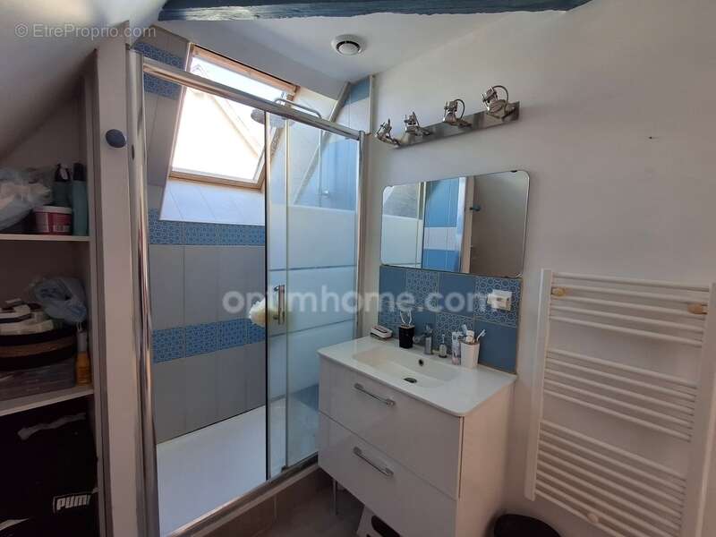 Maison à TREMBLAY-LES-VILLAGES