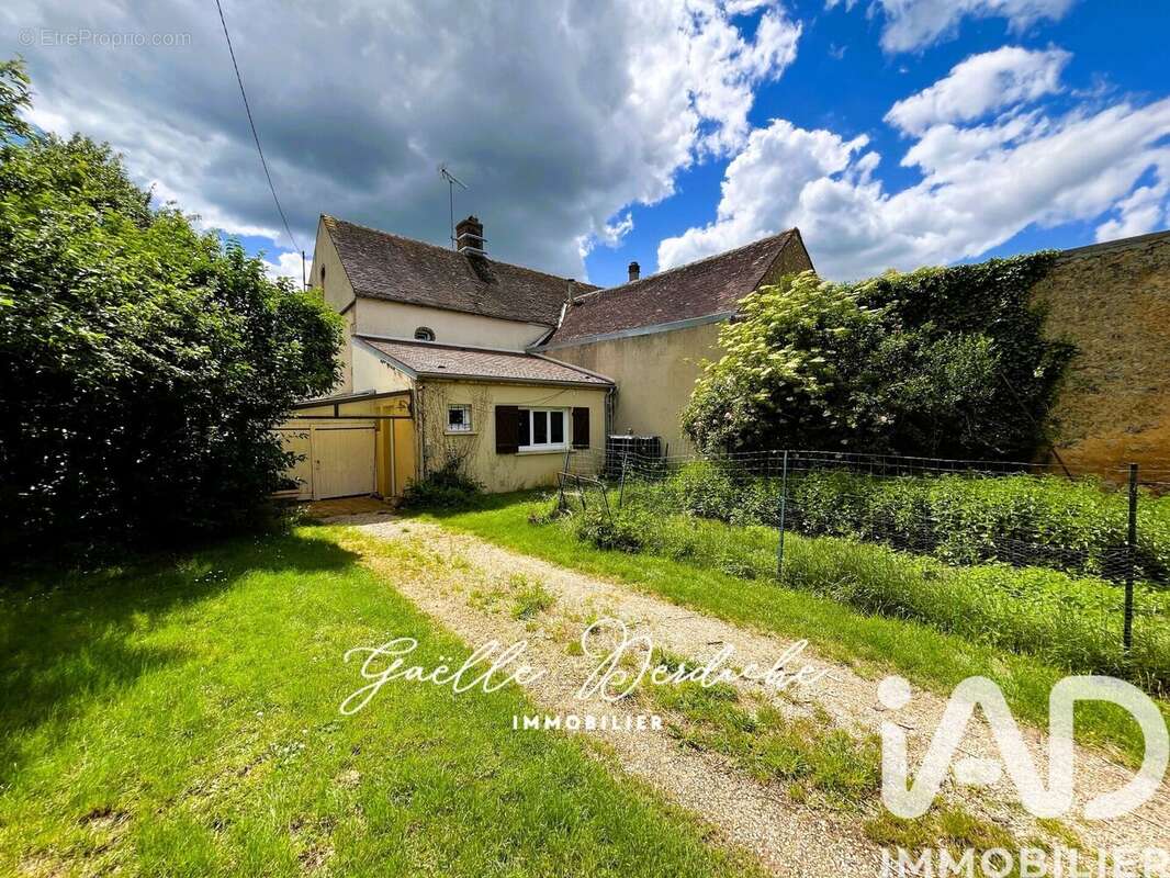 Maison 80 m² à Griselles  - photo 2