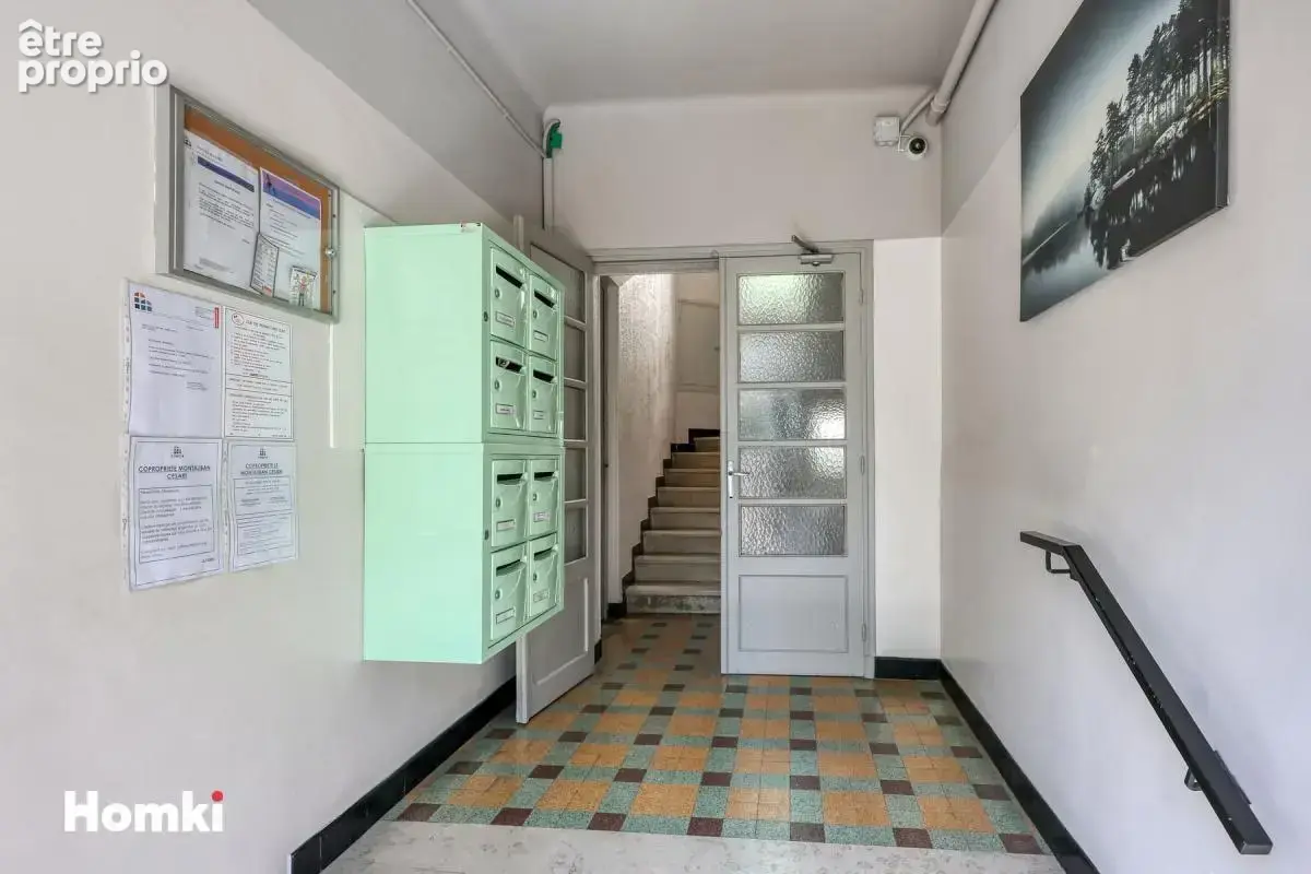 À vendre F2- Vivre Le Mourillon à pied : L'élégance d'un premier étage clé en main à Toulon 83000, Rue Joseph Cesari - photo 12