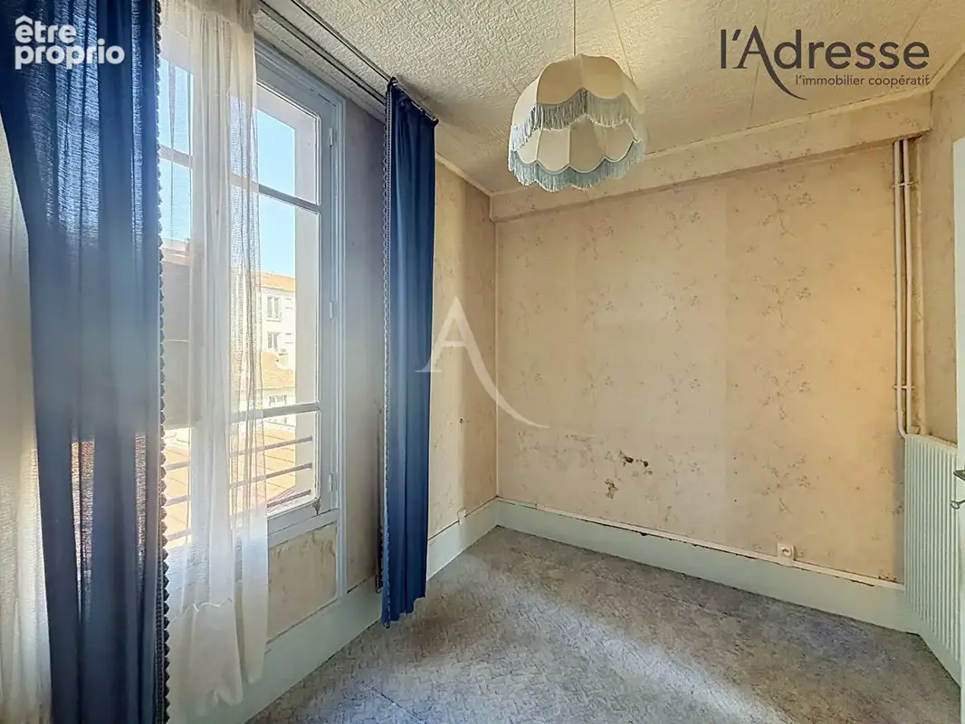 Suresnes Carnot - Appartement 3 pièces 42m² avec beau potentiel - photo 8