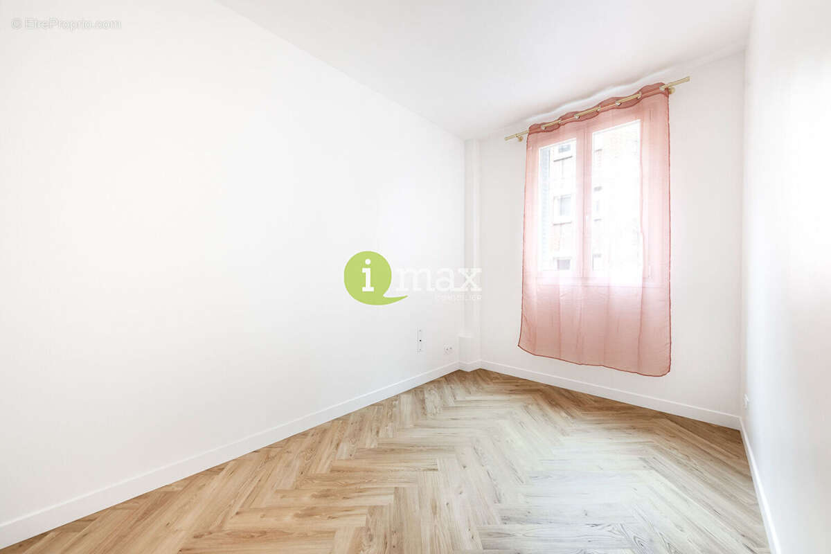 Appartement à CLICHY