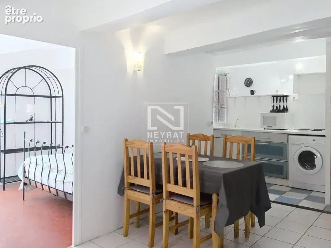 Appartement à FAYENCE