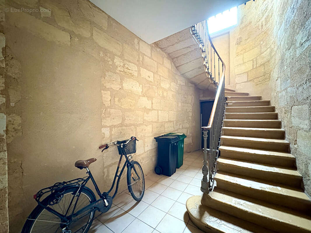 Commerce à BORDEAUX