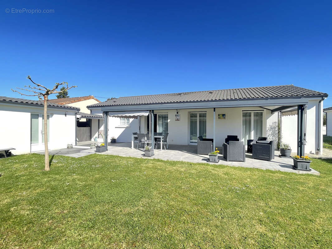 Maison à MARSAC-SUR-L'ISLE